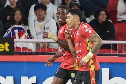 Deportivo Cuenca quiere dar el golpe en la visita a Casa Blanca.