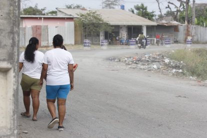 Hombre embalado y con signos de violencia en la cooperativa La Pirámide, en el cantón Durán.