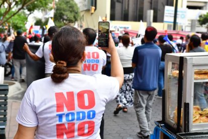 Así fue el cierre de campaña por el 'No' en Guayaquil.