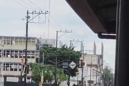 Un ciudadano grabó el momento en que se cometió el delito.