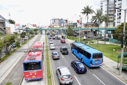 Decenas de propiedades y negocios están a la venta o en arriendo. Ya no hay flujo de comercio.