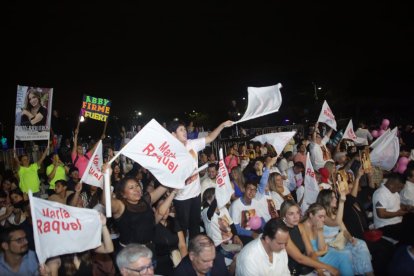 La Concha Acústica del Parque Samanes se llena de color y emoción durante la elección de la Reina de Guayaquil 2025.