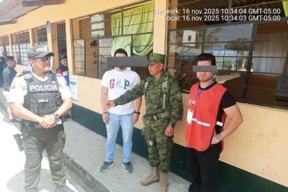 Un sujeto fue detenido por supuesta suplantación de identidad.