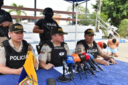 Geovanny Naranjo, jefe policial de la Subzona Manabí, informó sobre la alerta en la provincia 

AG-EXTERNOS