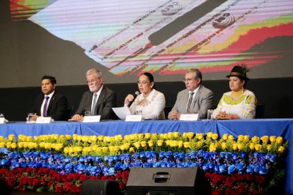 El CNE inició el escrutinio tras el cierre de urnas; los primeros resultados preliminares se esperan desde las 19:00.