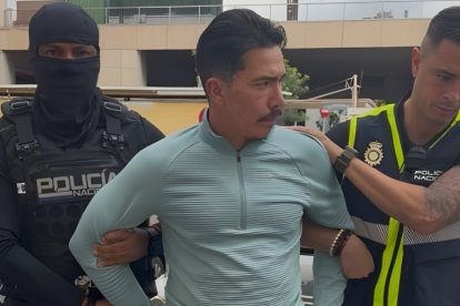 Alias Pipo fue atrapado por autoridades españolas. Tenía documentos colombianos como Danilo Ramón Fernández Calderón, supuestamente nacido en Venezuela.