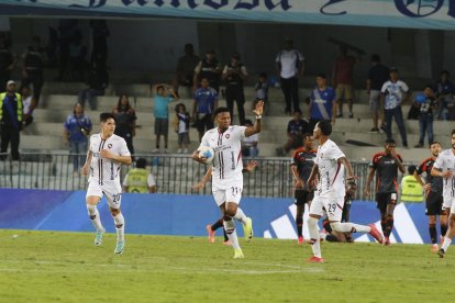 Liga de Quito tomó ventaja ante Emelec por el objetivo de llegar a la final de Copa Ecuador 2026.