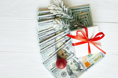 El décimo tercer sueldo es una remuneración adicional anual que reciben todos los trabajadores bajo relación de dependencia en Ecuador.