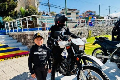 Kevin siente admiración por los agentes del Grupo de Operaciones Motorizadas.