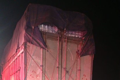 Los gendarmes daban seguridad a pie en el centro de Machala.