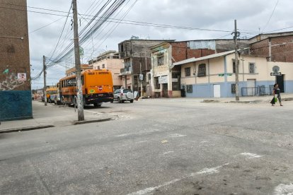 En esta esquina se eliminó un punto de mala disposición de basura. Ahora las familias pasean sin preocuparse de malos olores.