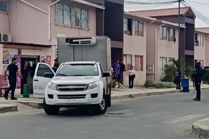 Sujetos asesinados a dos hermanos y dejaron herido al hijo de una de las víctimas.