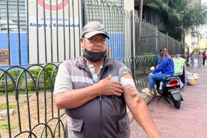 Paciente pide que sea atendido.