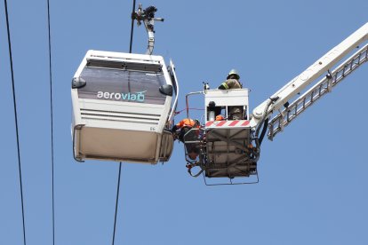 SIMULACRO RESCATE DE PERSONAS ATRAPADAS EN AEROVIA FECHA:28/11/2025 PERIODISTA:CARLOS PINO AG-PERIODISTA AG-GUAYAQUIL AG-EXPRESO AG-GRANASA