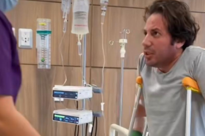 Víctor Aráuz se recupera de su cirugía de rodilla realizada el 25 de noviembre de 2025