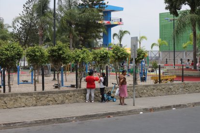 Junto a la estación de la erovía en Durán hay un malecón, que se puede potenciar para atraer a los turistas, señalan comerciantes.