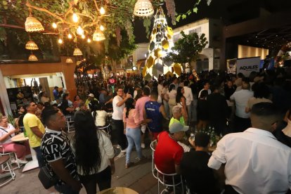 Guayaquil: la calle Panamá se enciende estas semanas de finales de 2025.