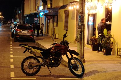 Los criminales se movilizaban en un auto, según los moradores de Carapungo.