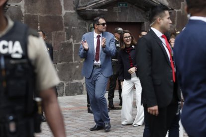 Al vicepresidenta María José Pinto también disfrutó de la Serenata Quiteña.