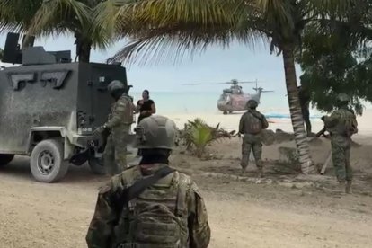 Despliegue militar en Galera durante el operativo antidrogas: efectivos y un helicóptero aseguraron la zona.