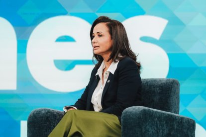 Marcela Aguiñaga anuncia su desafiliación de la Revolución Ciudadana tras 18 años de militancia.