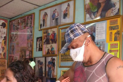 En la pandemia su peluquería quebró, fue ahí cuando entró de lleno a las redes.