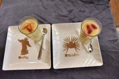 La bebida incluye mote pelado a mano, frutas andinas y aguas aromáticas elaboradas a la antigua.