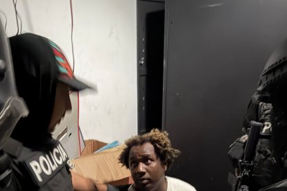 El hombre registra procesos judiciales anteriores.