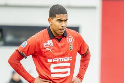 Joyita tricolor: Elías Legendre debutó con Rennes ante el PSG.