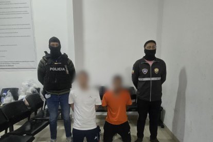 Dos internos de la cárcel de El Inca fueron detenidos. Uno de ellos es hijo de la implicada.