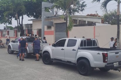 Los cadáveres fueron llevados hasta la morgue de Balzar, en Guayas.