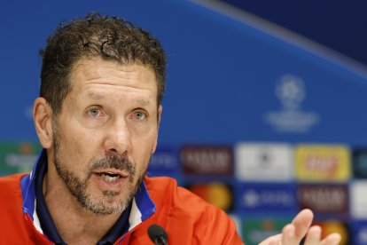 Diego Pablo Simeone, DT de Atlético de Madrid.