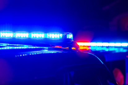 Imagen referencial. Agentes levantaron evidencias tras el ataque a tiros que dejó tres hombres y una mujer fallecidos.