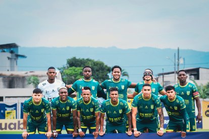 9 de Octubre en el 2025 estuvo en la Serie B y Copa Ecuador.