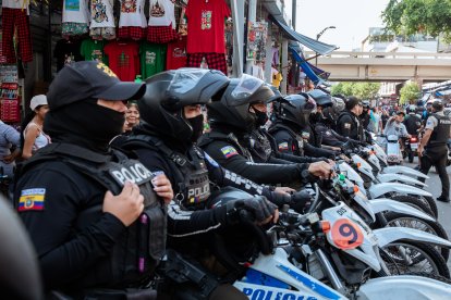 Agentes policiales participaron del procedimiento.