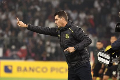 Ismael Rescalvo entrenador de Barcelona SC.