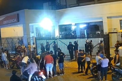 El menor fue llevado al hospital donde los médicos confirmaron su deceso.
