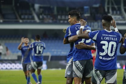 José Cevallos de Emelec, fue el encargado de abrir el marcador ante El Nacional.