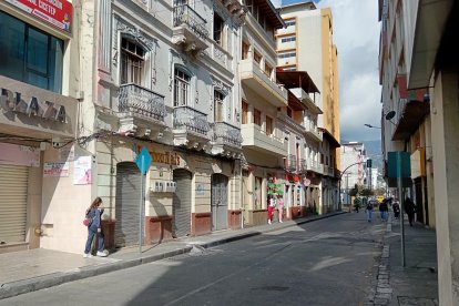 La casa patrimonial está en la calle Mera, entre la avenida Cevallos y Juan Benigno Vela en el centro de Ambato.