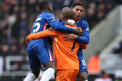 Fernández es una figura en el Chelsea del Liam Rosenior.