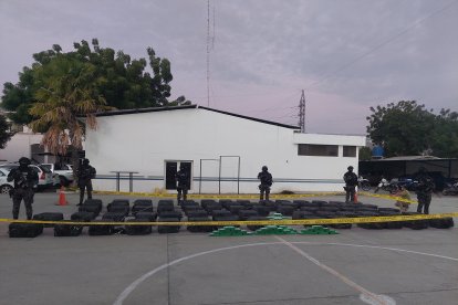 La Policía Nacional dio un duro golpe a los grupos narcodelictivos con el decomiso de tres toneladas de droga