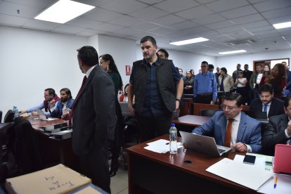 Aquiles Álvarez acudió a la diligencia en compañía de su abogado, Ramiro García.