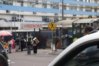 La víctima se recupera en el Hospital Carlos Andrade Marín.
