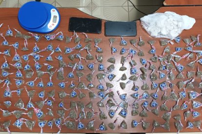 En el operativo se recabaron varias sustancias de sujetas a fiscalización.