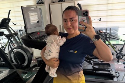 Glenda Morejón compagina los cuidados de su hija Victoria con el retorno parcial a los entrenamientos