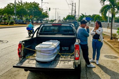 Los familiares del menor llegaron a Guayaquil para reclamar su cuerpo.