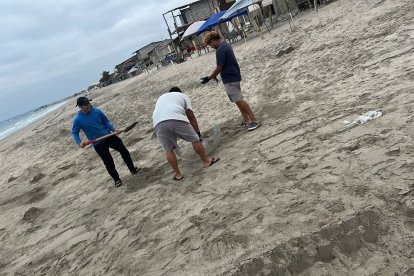 A las labores de limpieza se unieron los comuneros de San Pablo para que todo quede limpio lo más pronto