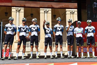 Con el equipo español, el ecuatoriano hizo este año el Giro de Italia y la Vuelta a España.