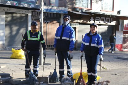 Los tres 'soldados azules' trabajan en el norte de Quito