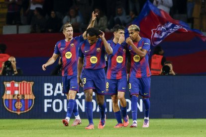 FC Barcelona busca estirar su ventaja en el liderato de España.